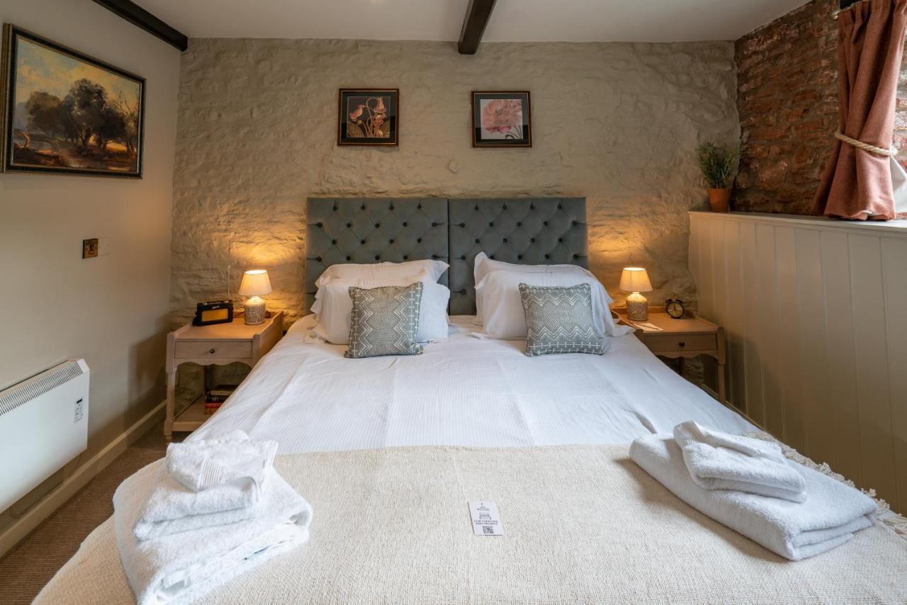 Hotel The Ring 'O' Bells à Compton Martin Extérieur photo
